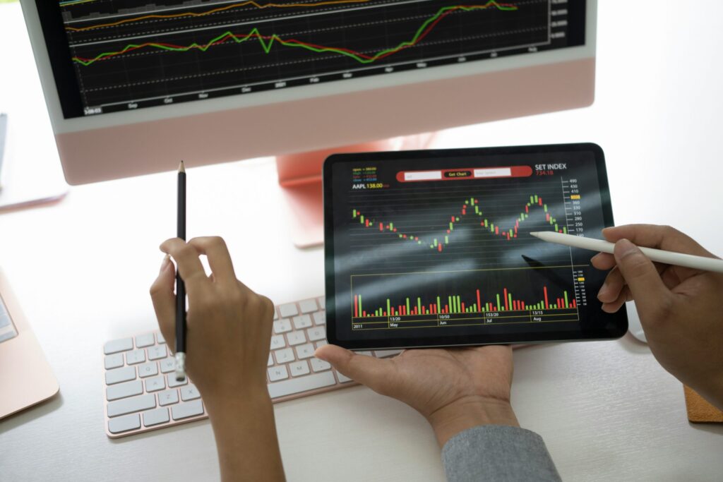 Amid Middle East Conflict, Big Tech Offers Market Resilience